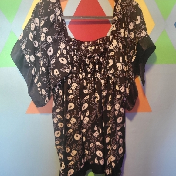 Agora Women's Black And White Flowy Boho Top Size Medium - Picture 3 of 14